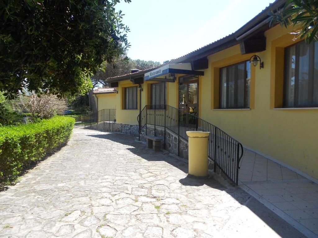 Hotel Fortezza Arborea Dış mekan fotoğraf